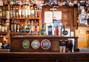 bar-209148_960_720