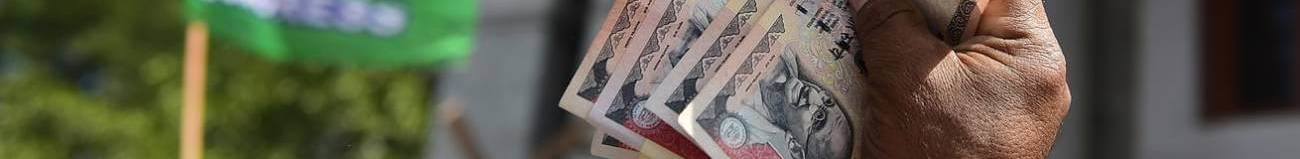 india cash crisis indian rupees