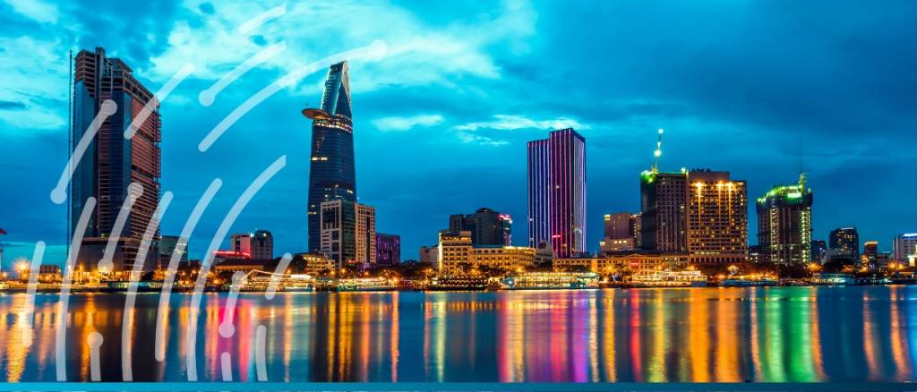Vietnam's first LNG-to-power plants backed by international banks and export credit agencies